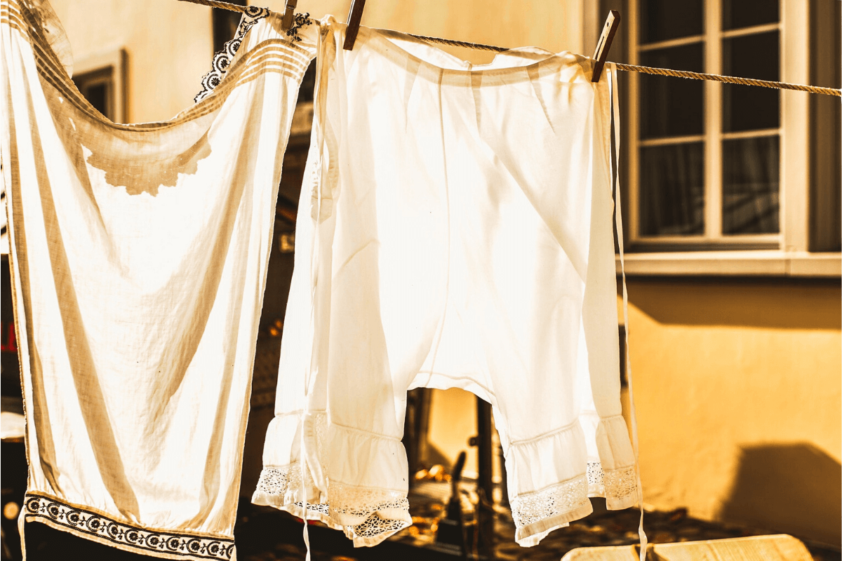 How to Make Inexpensive Natural Washing Detergent That Works